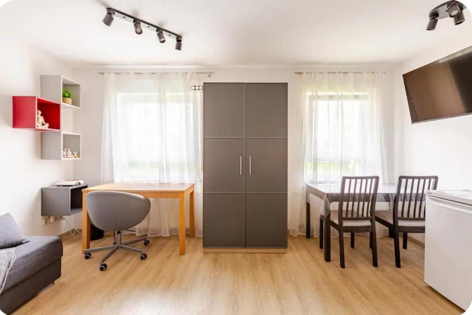 Moderne Einraumwohnung In Leipzig Mit Netflix Zugang Екстериор снимка